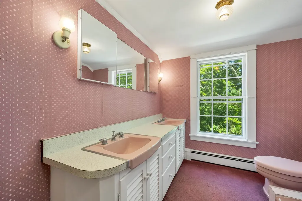 57 Roberts Cove Road Alton NH 03809