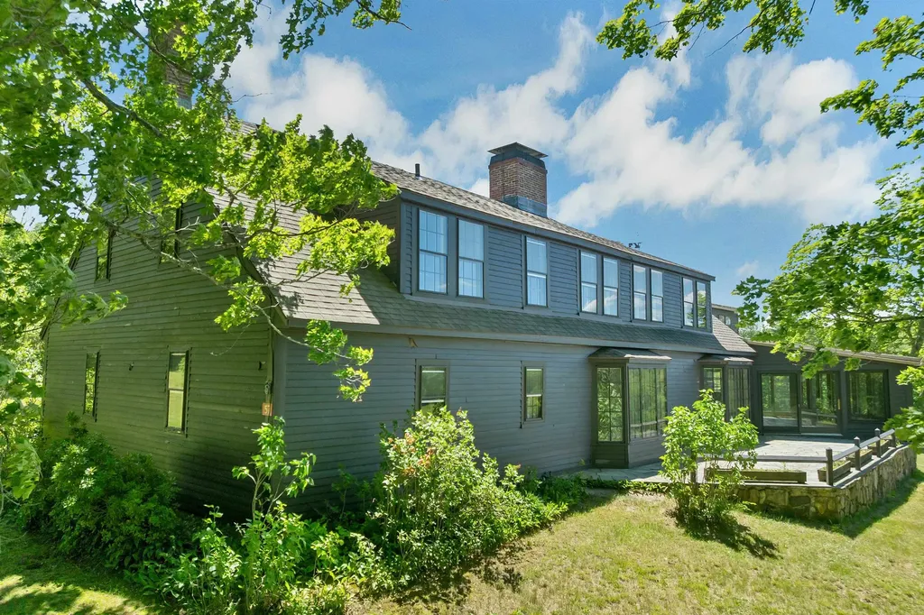 57 Roberts Cove Road Alton NH 03809