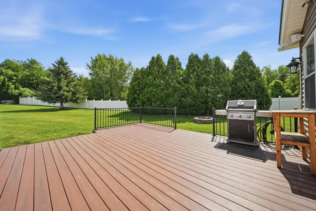 14 Brittany Circle Pembroke NH 03275