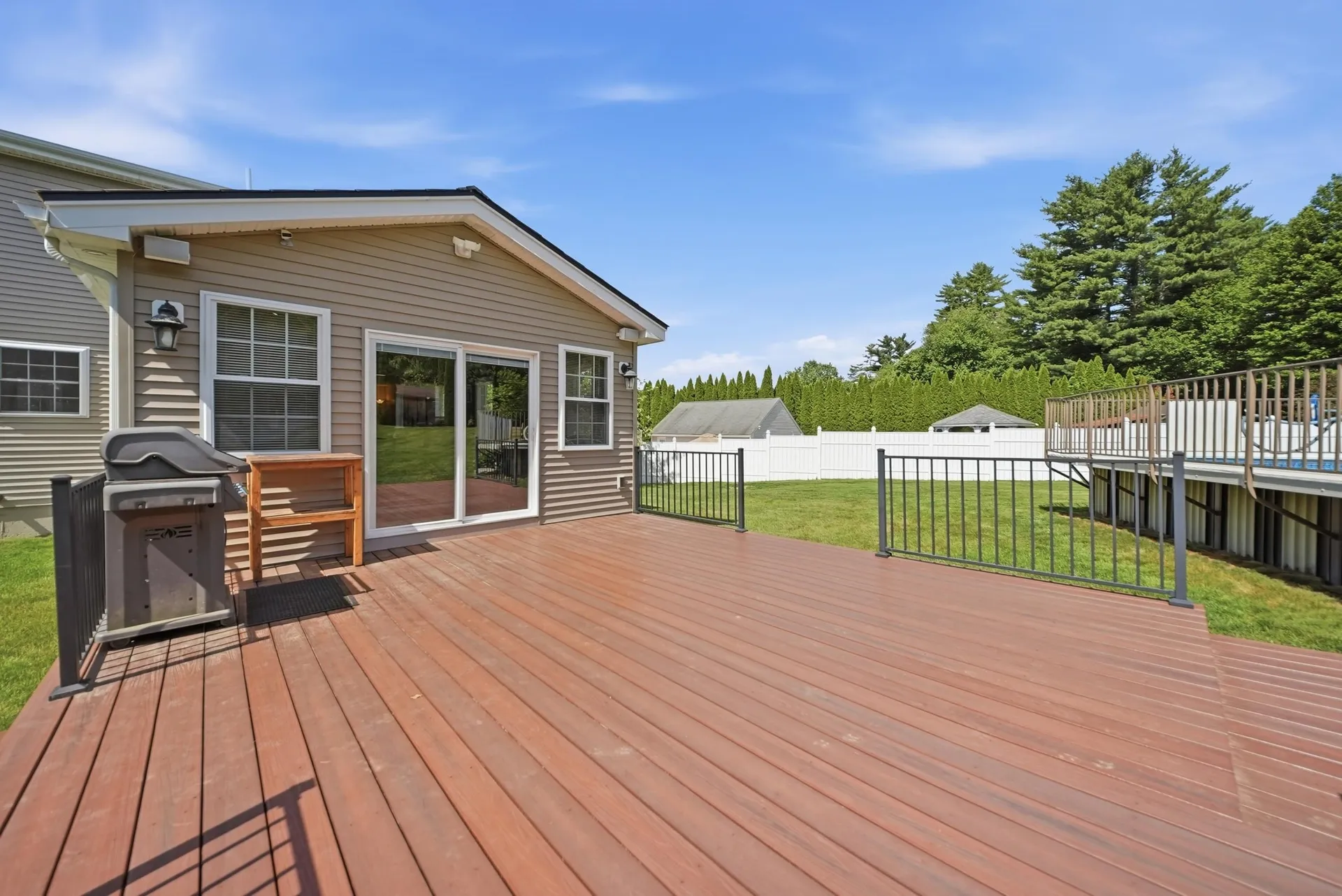 14 Brittany Circle Pembroke NH 03275