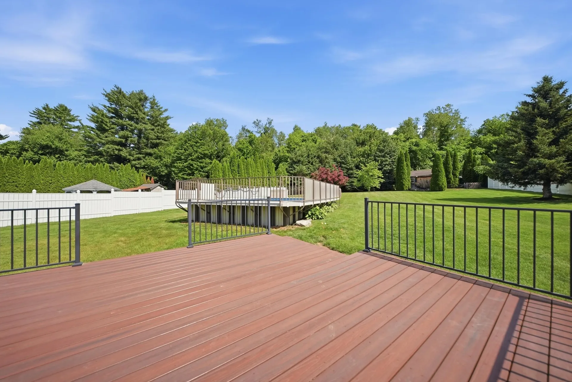 14 Brittany Circle Pembroke NH 03275