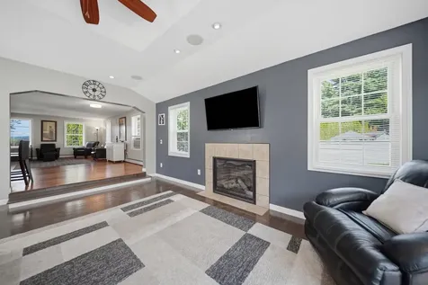 14 Brittany Circle Pembroke NH 03275