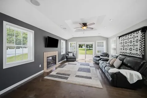 14 Brittany Circle Pembroke NH 03275