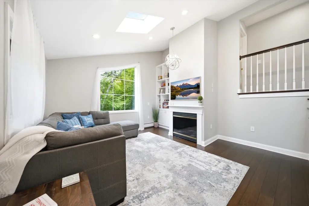 107 Hackett Hill Road Hooksett NH 03106