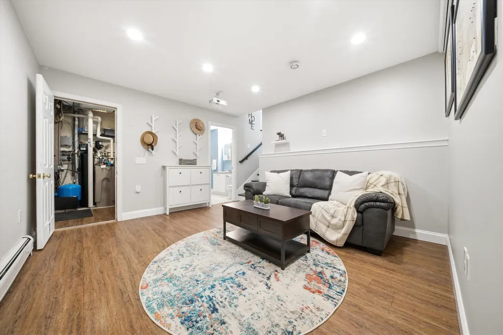 107 Hackett Hill Road Hooksett NH 03106