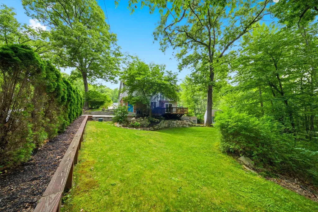 107 Hackett Hill Road Hooksett NH 03106