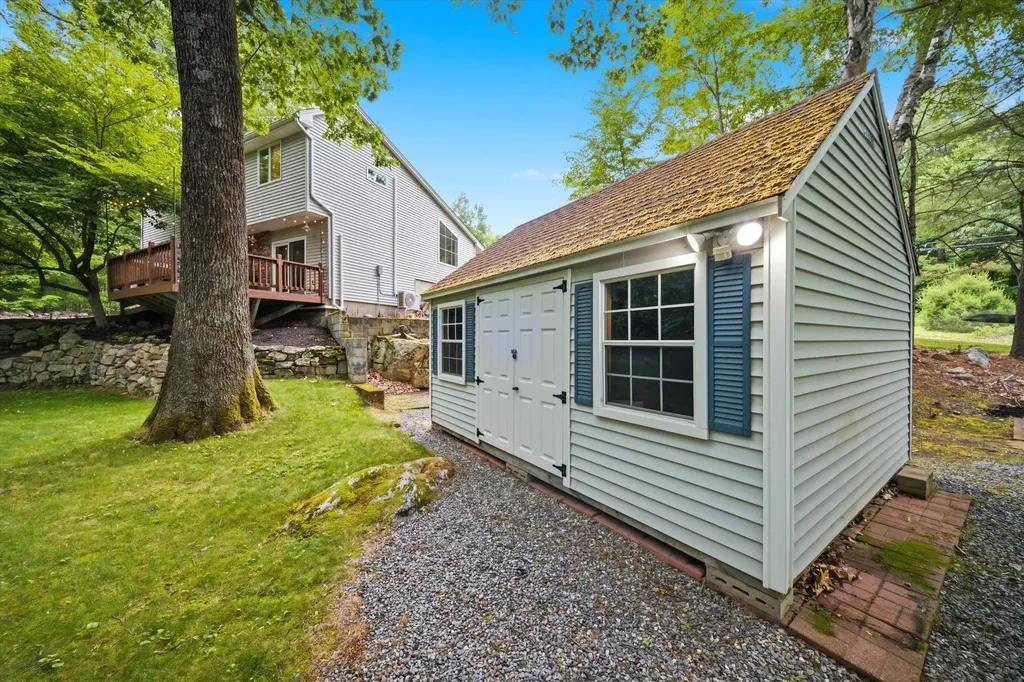 107 Hackett Hill Road Hooksett NH 03106