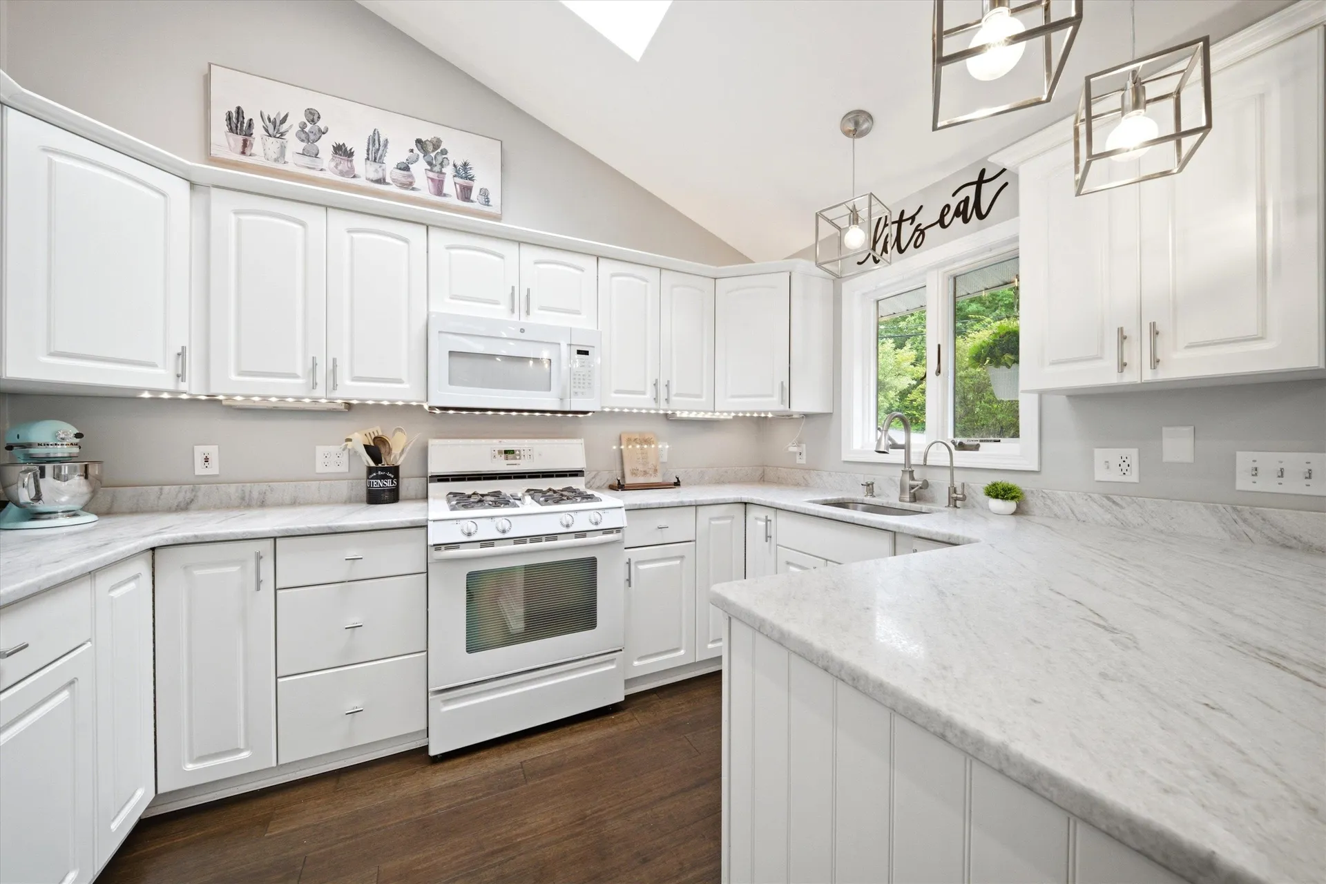 107 Hackett Hill Road Hooksett NH 03106