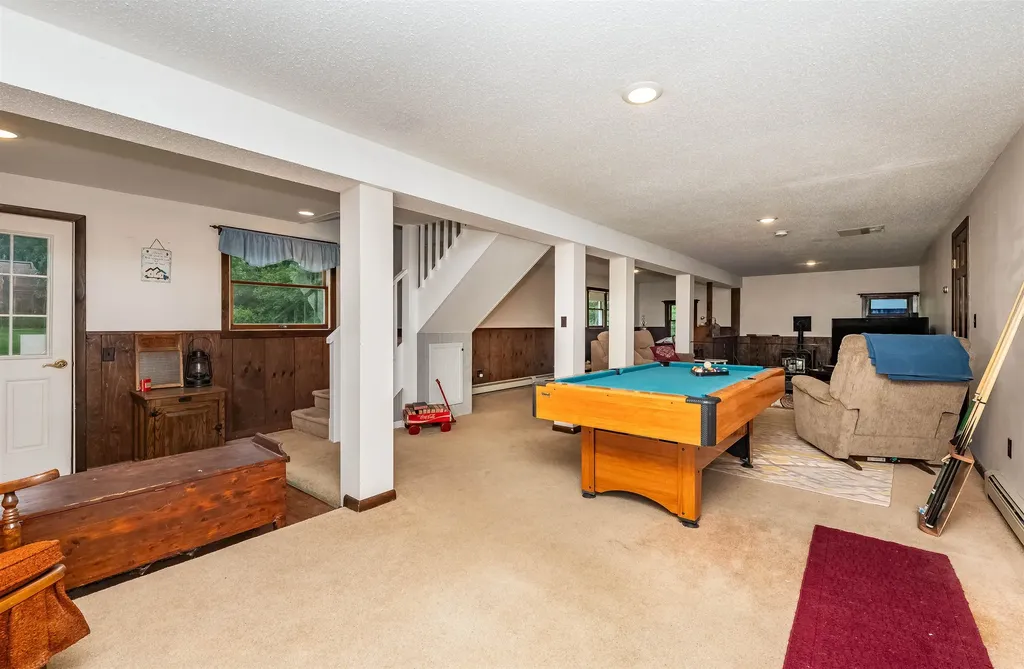 563 Pickering Road Rochester NH 03867