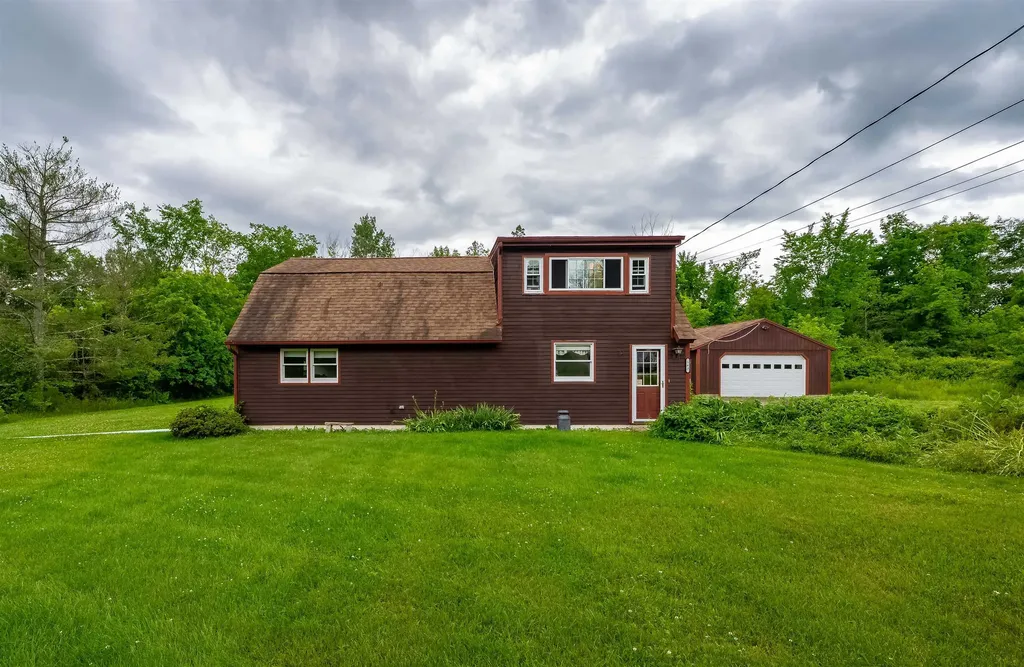 563 Pickering Road Rochester NH 03867