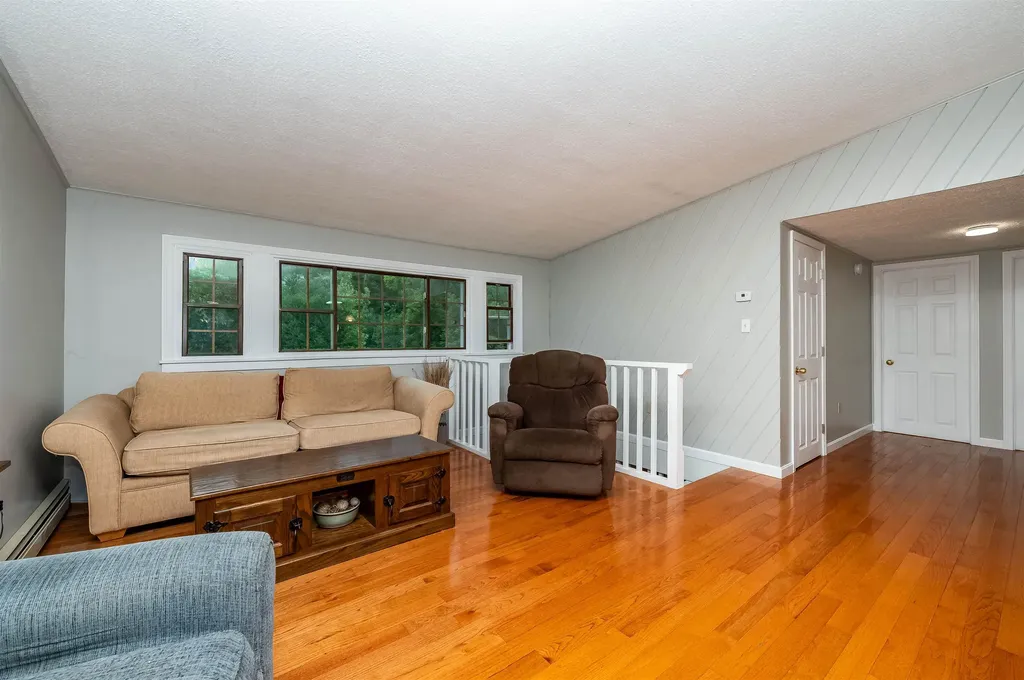 563 Pickering Road Rochester NH 03867
