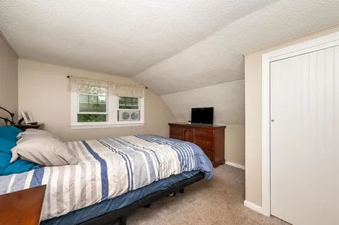 563 Pickering Road Rochester NH 03867