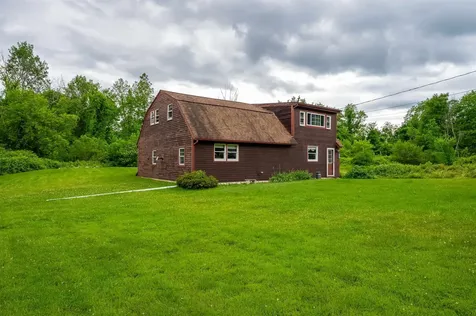 563 Pickering Road Rochester NH 03867