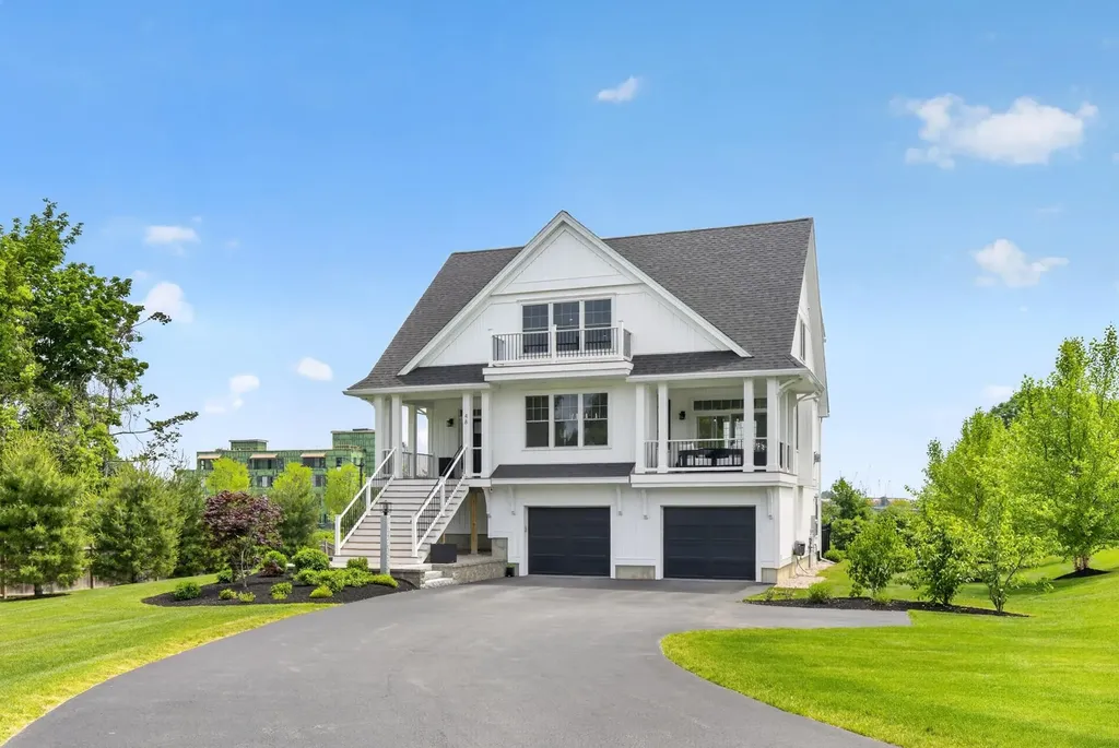 48 Watson's Landing Portsmouth NH 03801