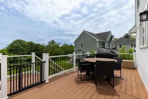 48 Watson's Landing Portsmouth NH 03801