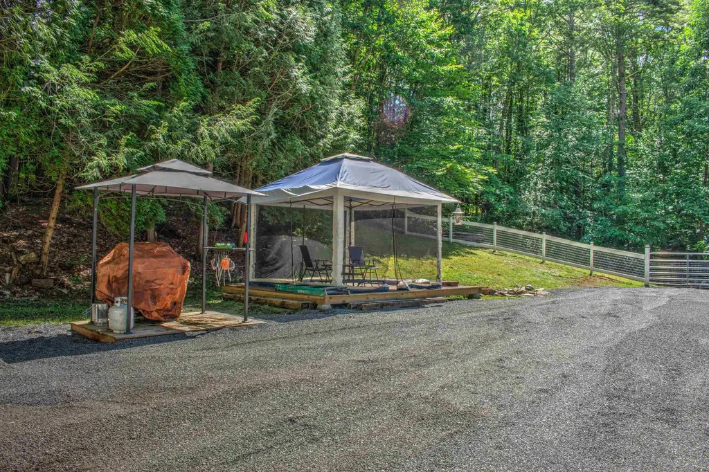 178 Eaton Road Swanzey NH 03446