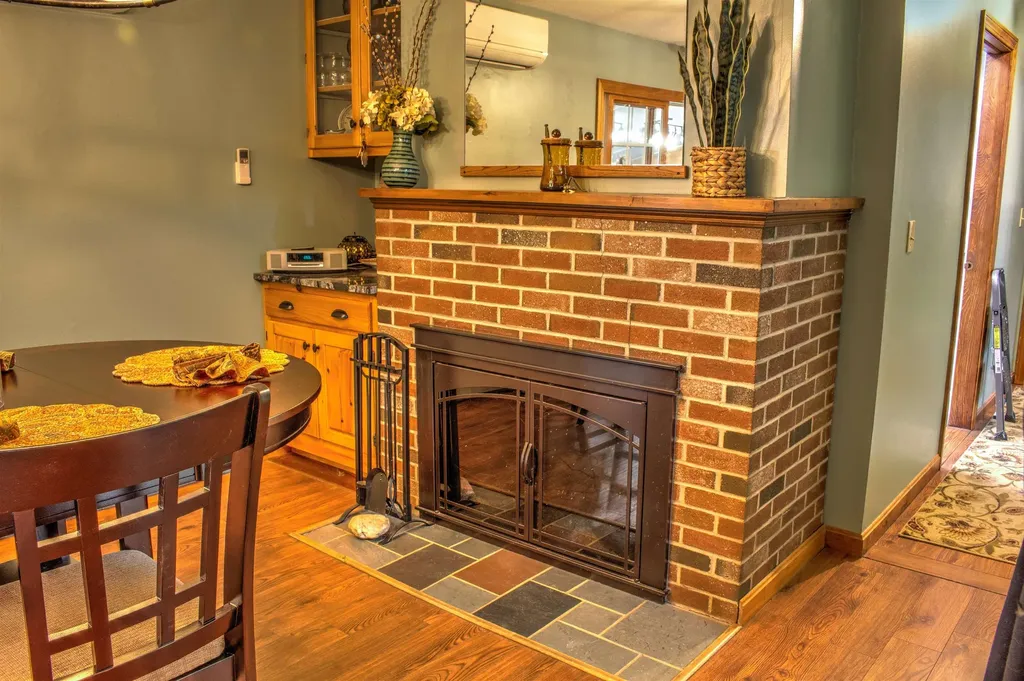 178 Eaton Road Swanzey NH 03446