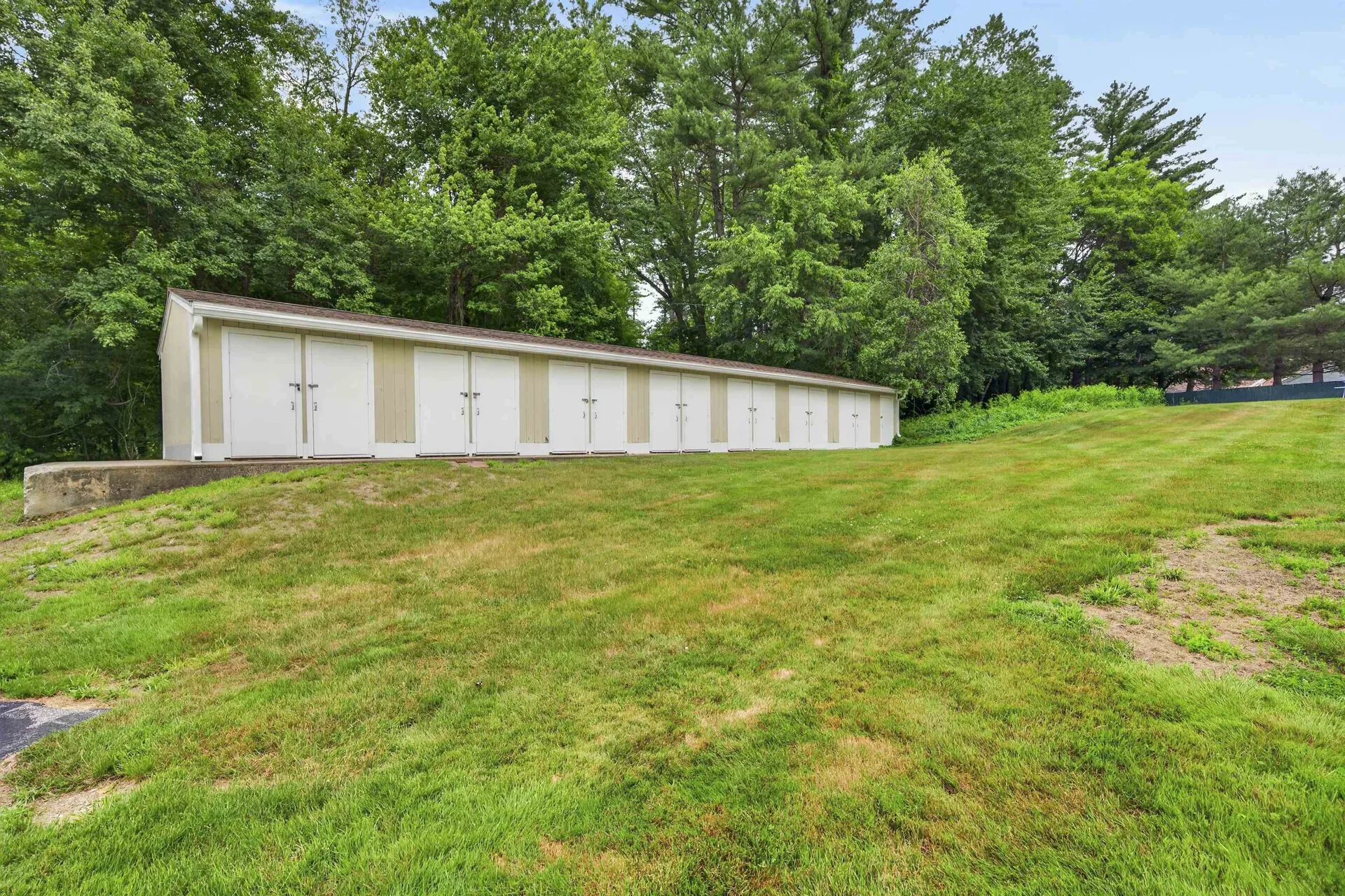 59 Constitution Drive Londonderry NH 03503