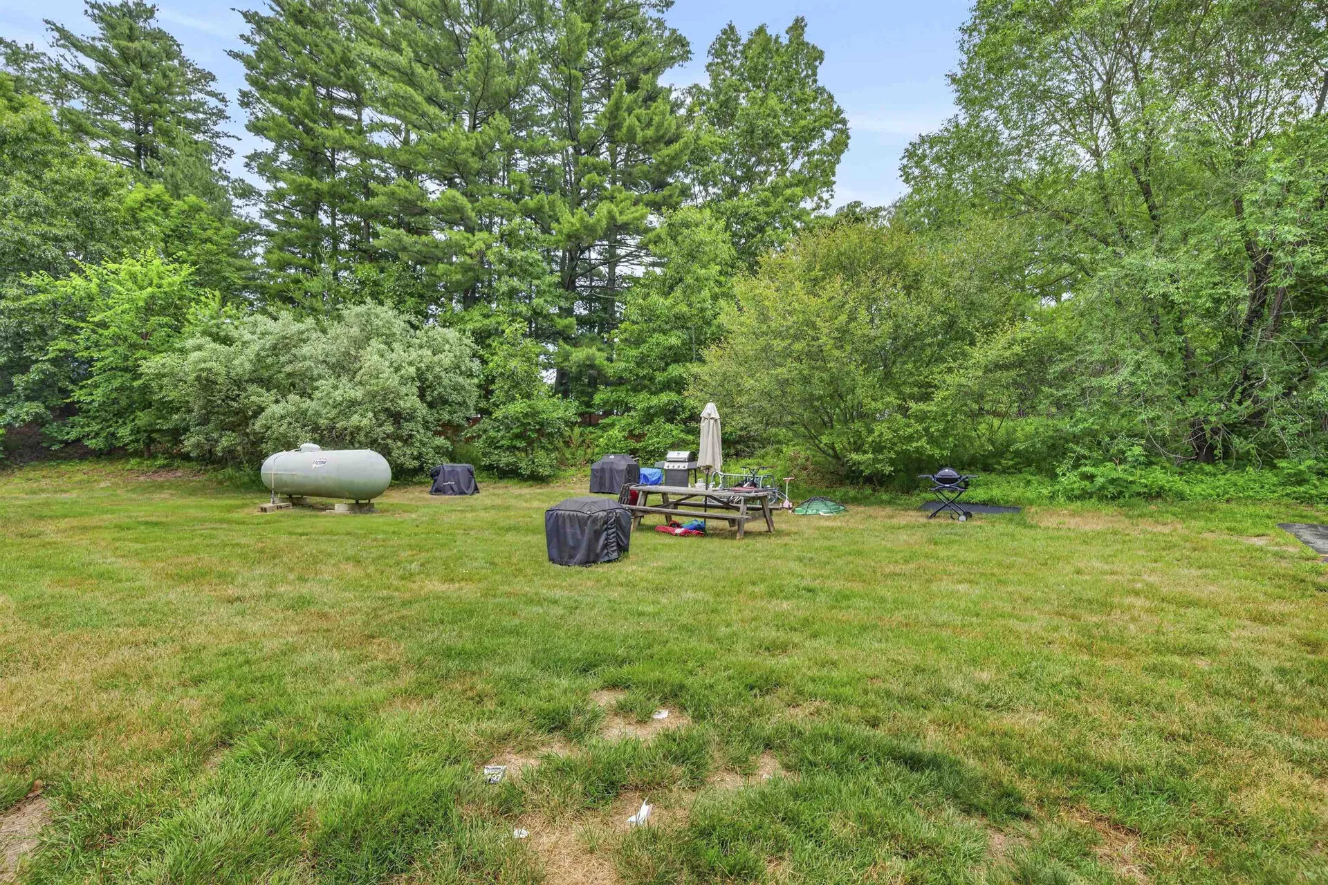 59 Constitution Drive Londonderry NH 03503