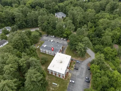 59 Constitution Drive Londonderry NH 03503