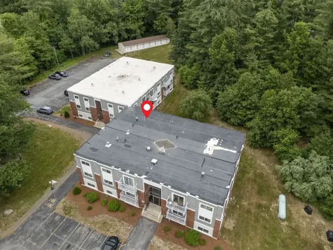 59 Constitution Drive Londonderry NH 03503