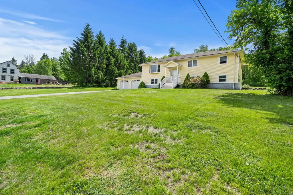 240 Hampstead Street Methuen MA 01844