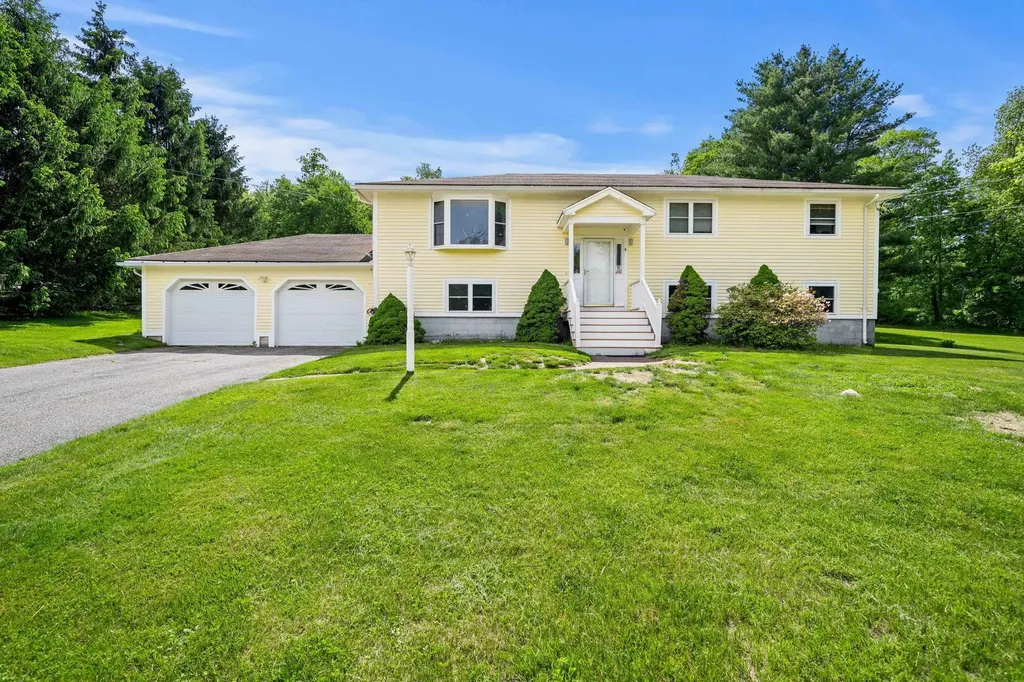 240 Hampstead Street Methuen MA 01844