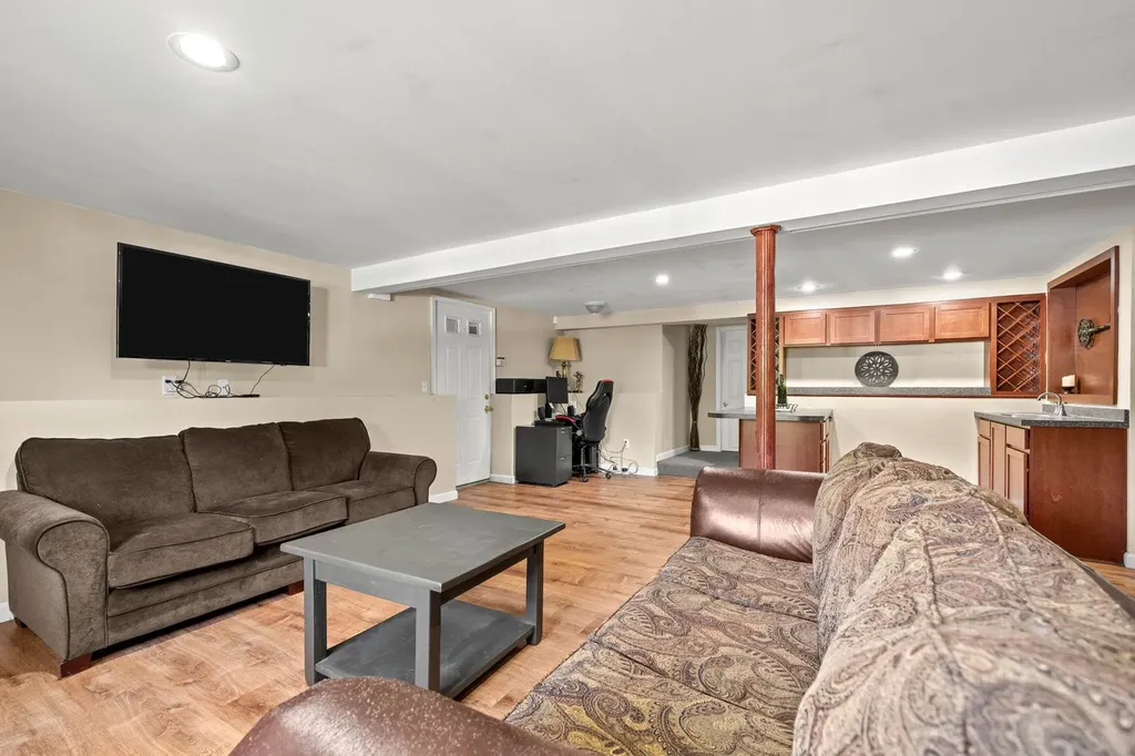 240 Hampstead Street Methuen MA 01844