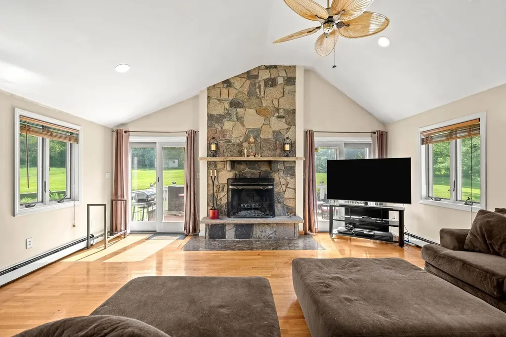240 Hampstead Street Methuen MA 01844