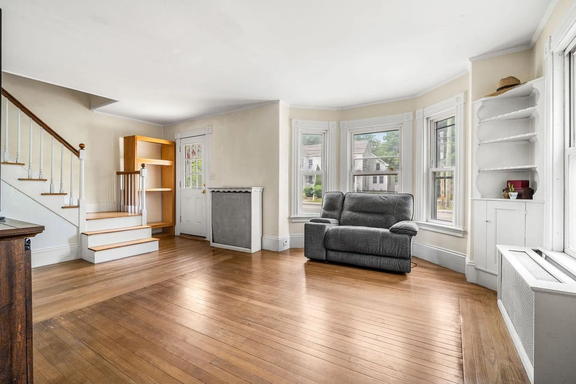 37 N Mast Street Goffstown NH 03045