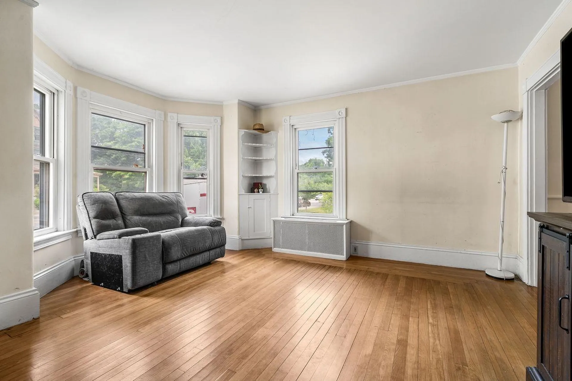 37 N Mast Street Goffstown NH 03045