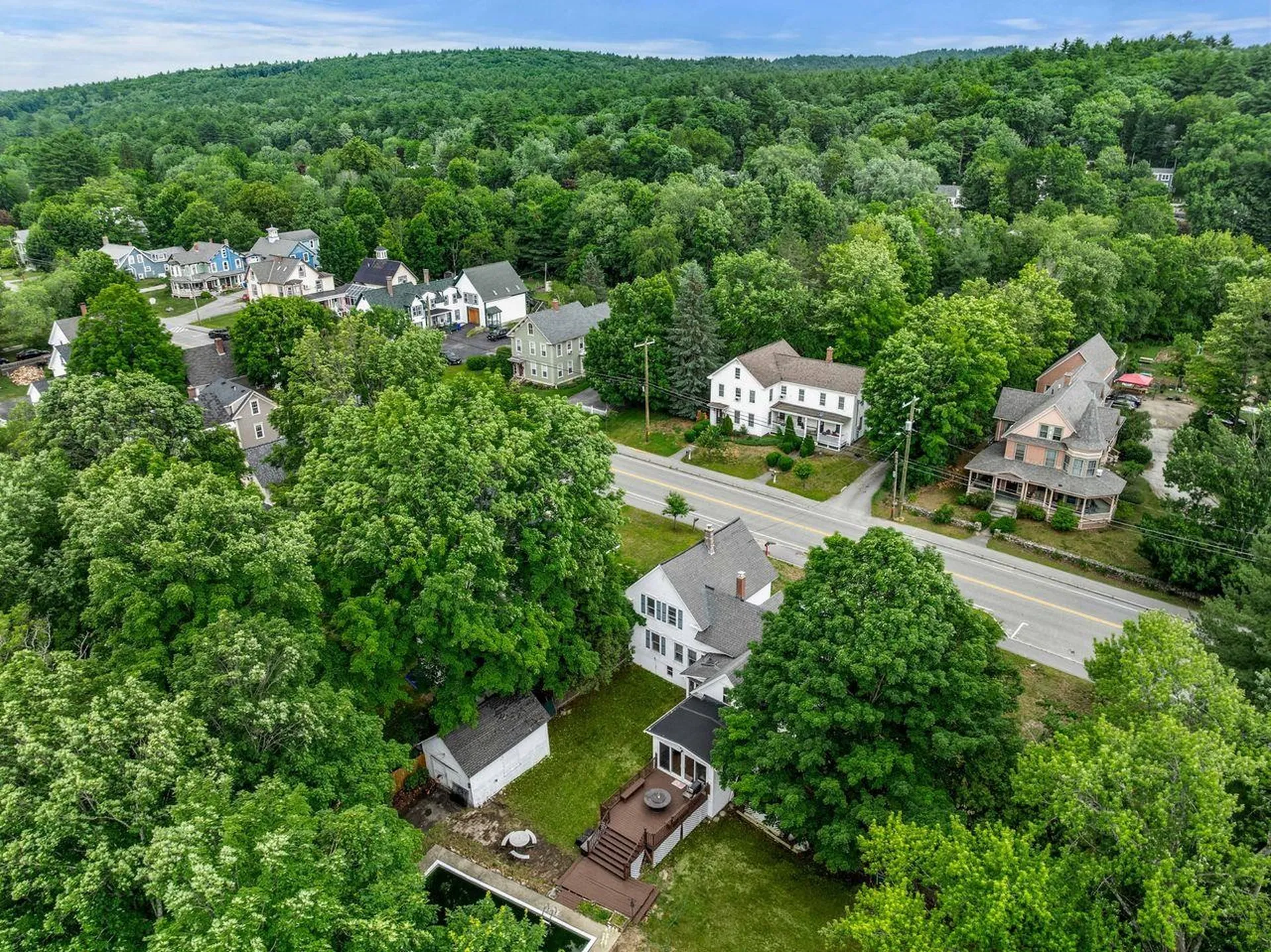 37 N Mast Street Goffstown NH 03045