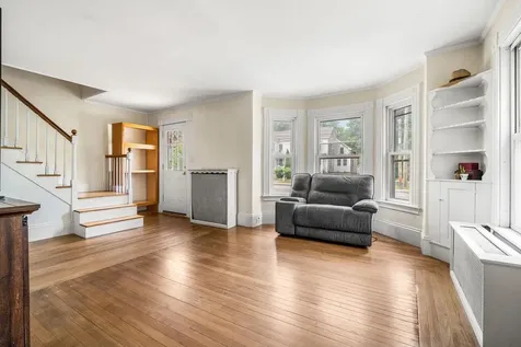 37 N Mast Street Goffstown NH 03045