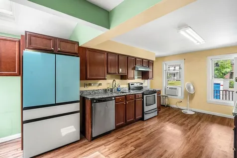 37 N Mast Street Goffstown NH 03045