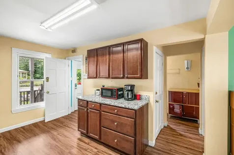37 N Mast Street Goffstown NH 03045