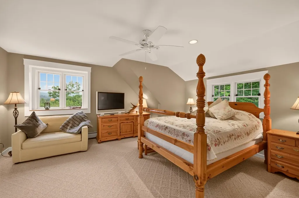 23 Burchard Road Dover VT 05356