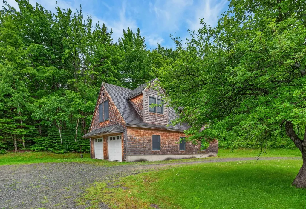 23 Burchard Road Dover VT 05356