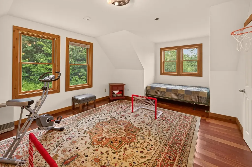 23 Burchard Road Dover VT 05356