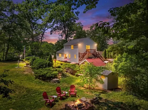 12 Campbell Drive Pelham NH 03076