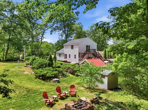 12 Campbell Drive Pelham NH 03076