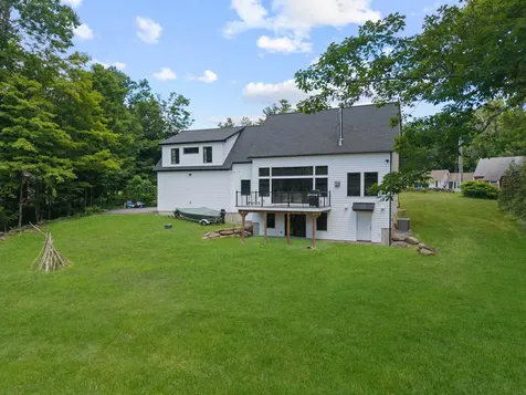 42 Old Centre Road Deerfield NH 03037