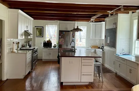 110 Pickpocket Road Brentwood NH 03833
