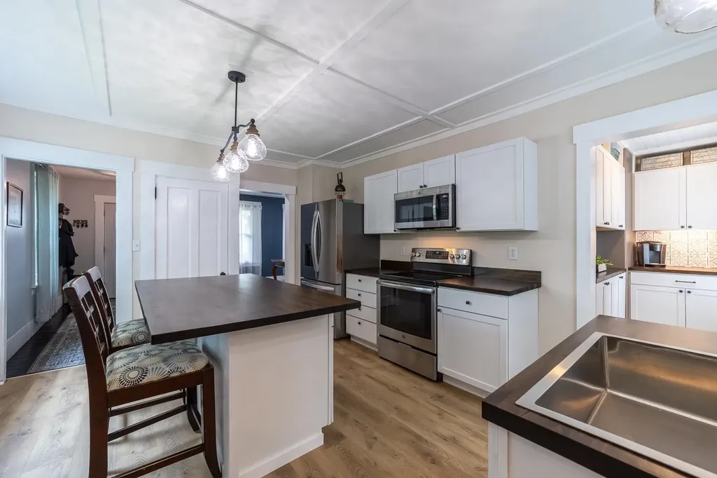 61 High Street Tilton NH 03276
