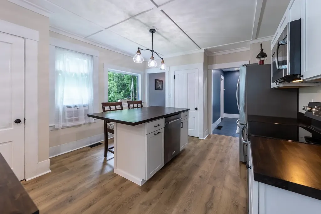 61 High Street Tilton NH 03276