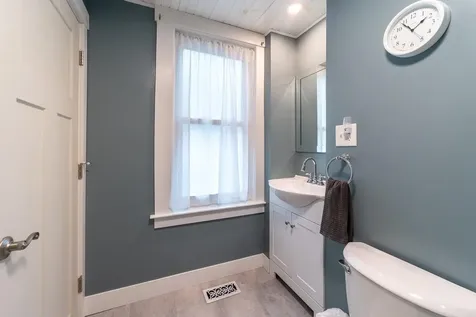 61 High Street Tilton NH 03276