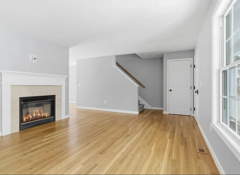 6 Mulberry Lane Amherst NH 03031