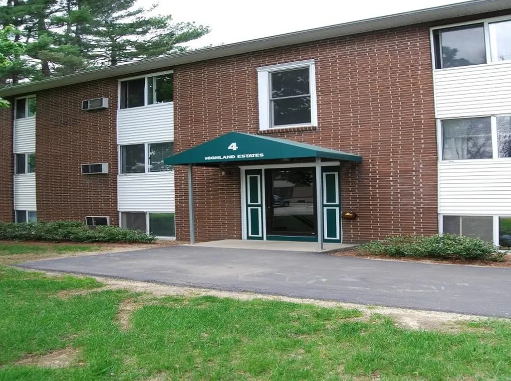 93 West Street Milford NH 03055