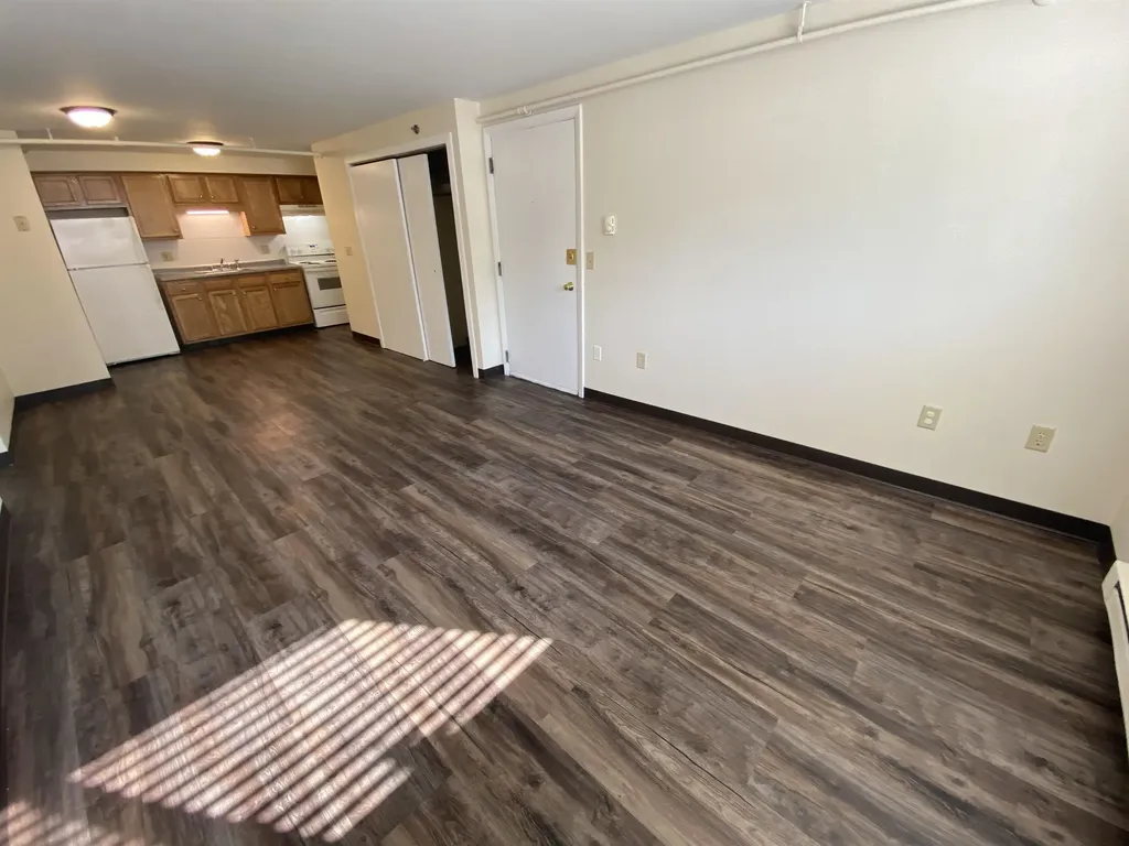 93 West Street Milford NH 03055