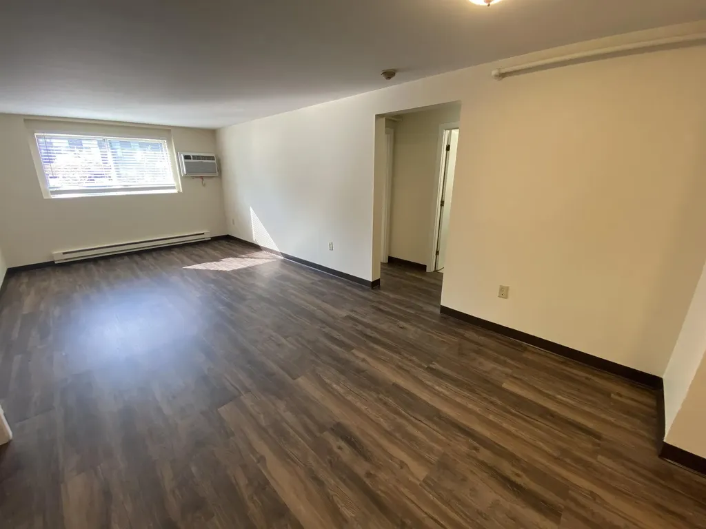 93 West Street Milford NH 03055
