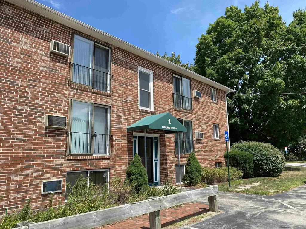 93 West Street Milford NH 03055